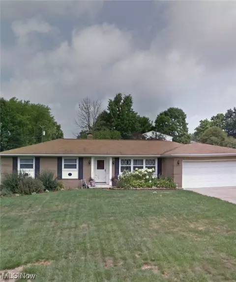 2203 52nd St NE, Canton, OH 44705