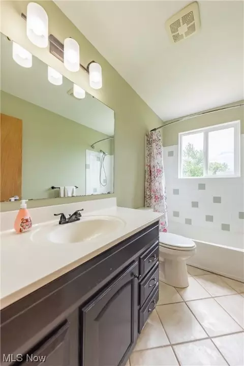 11425 Johnson Dr, Parma, OH 44130 photo 24