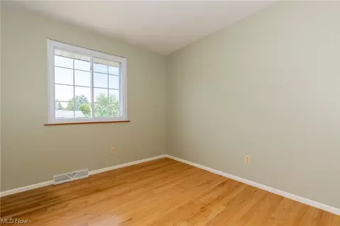 11425 Johnson Dr, Parma, OH 44130 photo 20