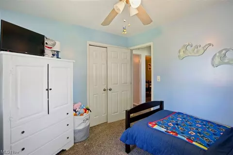 679 E 305th St, Willowick, OH 44095 photo 9
