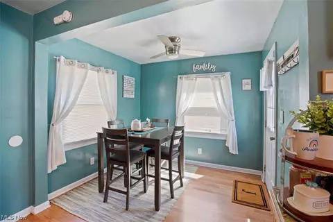 679 E 305th St, Willowick, OH 44095 photo 3