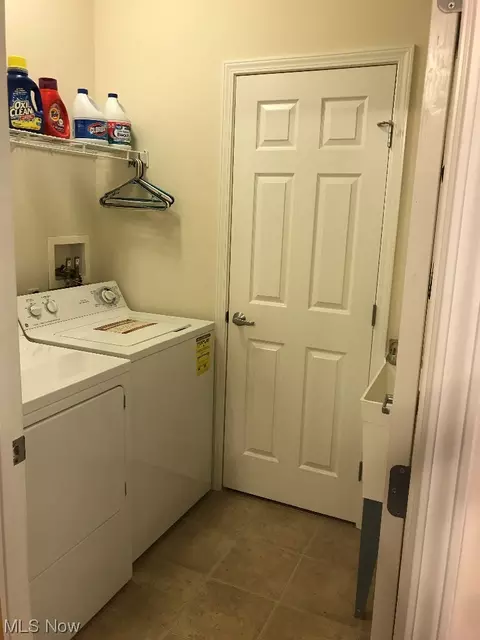 132 Arrow Ct, Elyria, OH 44035 photo 9