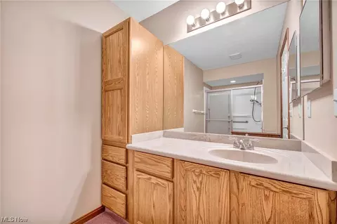 2210 Devon Ct, Akron, OH 44312 photo 20