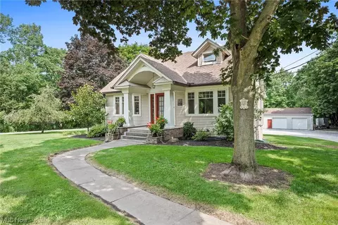 33820 Detroit Rd, Avon, OH 44011