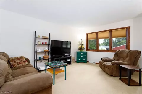 5904 State Rd, Wadsworth, OH 44281 photo 9