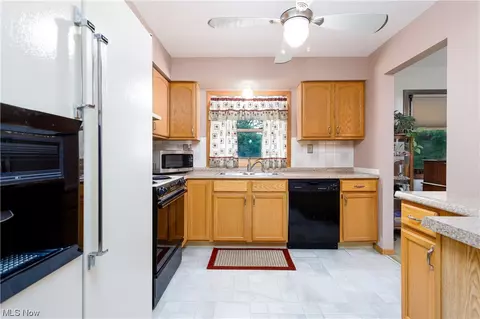 5904 State Rd, Wadsworth, OH 44281 photo 12