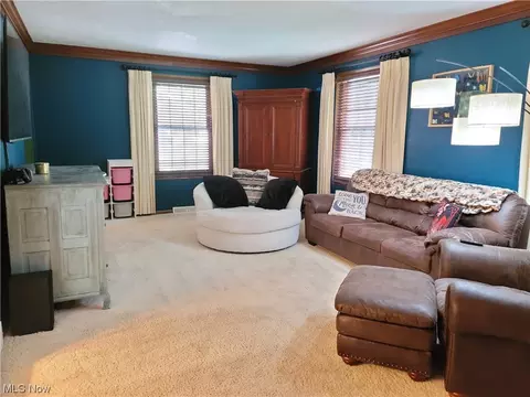345 Hamilton Cir, Elyria, OH 44035 photo 5