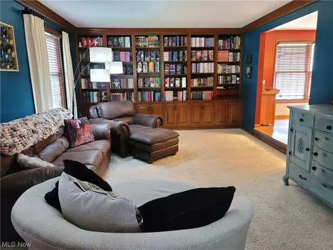 345 Hamilton Cir, Elyria, OH 44035 photo 6
