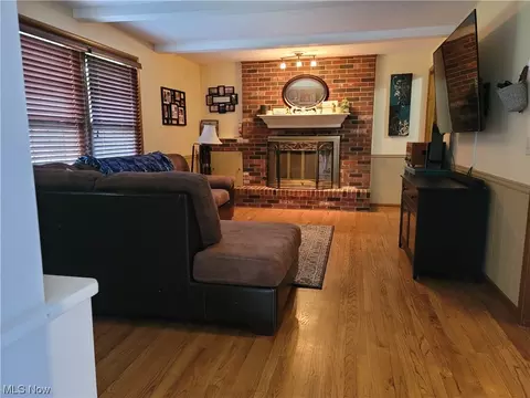 345 Hamilton Cir, Elyria, OH 44035 photo 12