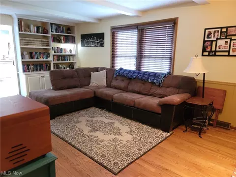 345 Hamilton Cir, Elyria, OH 44035 photo 11