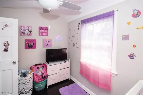 256 E 210th St, Euclid, OH 44123 photo 6