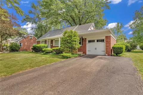 3426 27th St NW, Canton, OH 44708 photo 2