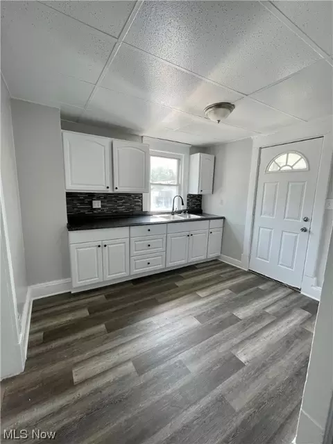 2370 3rd St SE, Canton, OH 44707 photo 5