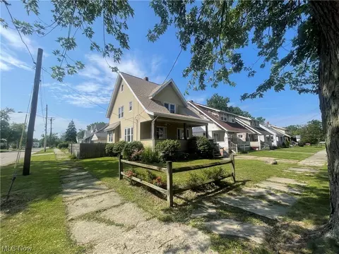 1706 W 8th St, Ashtabula, OH 44004 photo 17