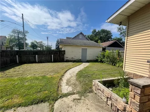 1706 W 8th St, Ashtabula, OH 44004 photo 14