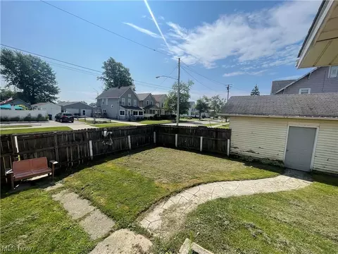 1706 W 8th St, Ashtabula, OH 44004 photo 13