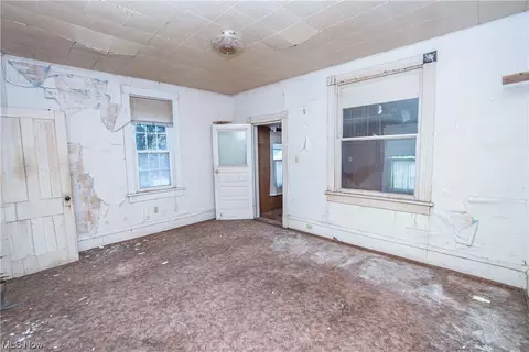 25 Reed St, Struthers, OH 44471 photo 8