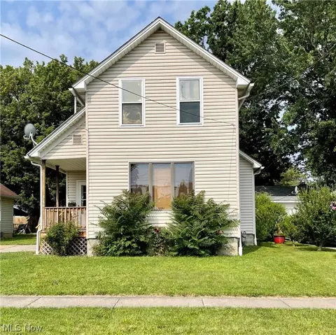 1756 Livingston Ave, Lorain, OH 44052