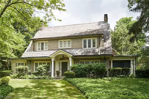 565 N Portage Path, Akron, OH 44303