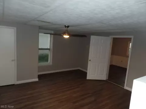 691 John St, Coshocton, OH 43812 photo 9