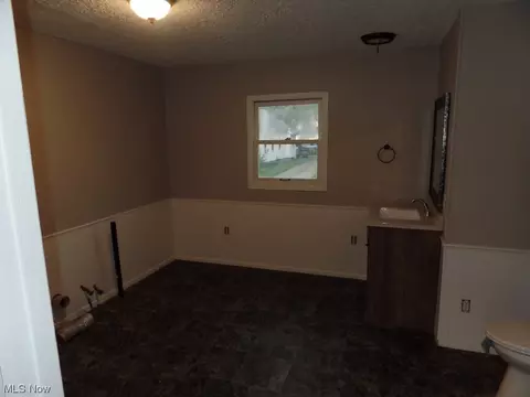 691 John St, Coshocton, OH 43812 photo 7