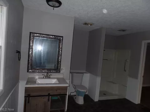 691 John St, Coshocton, OH 43812 photo 6