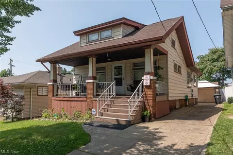 3636 W 122nd St, Cleveland, OH 44111