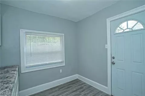 5571 Dalewood Ave, Maple Heights, OH 44137 photo 9