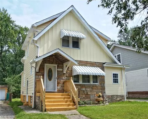 5571 Dalewood Ave, Maple Heights, OH 44137