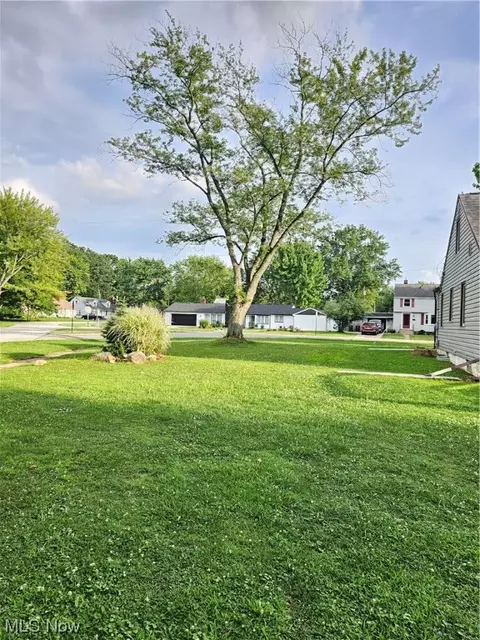 208 Fullerton Rd, Elyria, OH 44035 photo 34