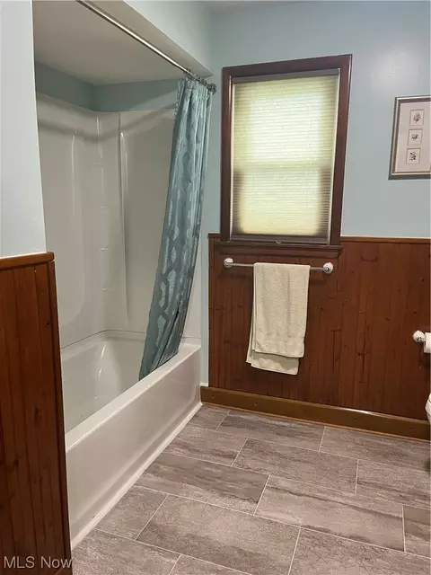 1243 E 17th St, Ashtabula, OH 44004 photo 11
