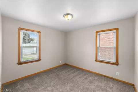 6302 Pelham Dr, Parma, OH 44129 photo 22