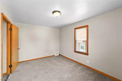 6302 Pelham Dr, Parma, OH 44129 photo 15