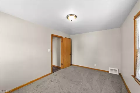 6302 Pelham Dr, Parma, OH 44129 photo 16