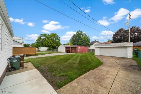6302 Pelham Dr, Parma, OH 44129 photo 33