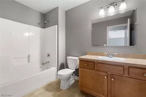 825 Robinson Dr, Lagrange, OH 44050 photo 25