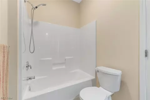 825 Robinson Dr, Lagrange, OH 44050 photo 13