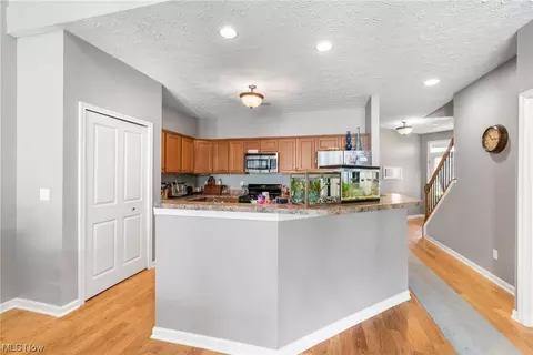 825 Robinson Dr, Lagrange, OH 44050 photo 7