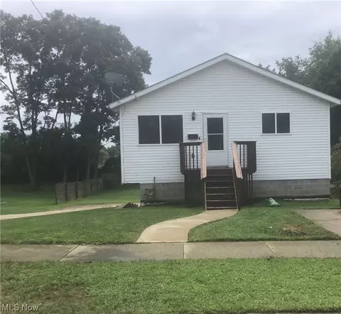 610 Koerber Ave, Akron, OH 44314 photo 1