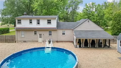 686 N 12th St, Sebring, OH 44672 photo 5