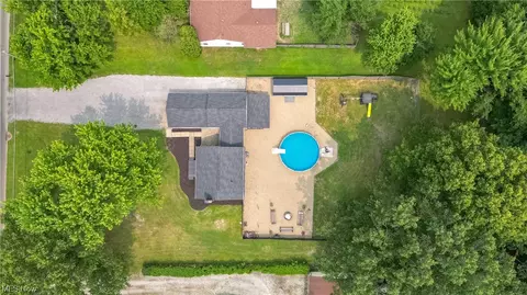 686 N 12th St, Sebring, OH 44672 photo 3