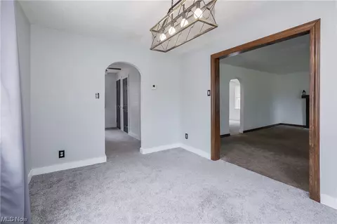 686 N 12th St, Sebring, OH 44672 photo 12