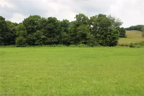 Magnolia Rd, Dellroy, OH 44620