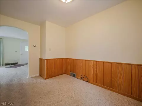 2531 S Jefferson Blvd, Lorain, OH 44052 photo 7