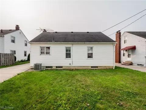 2531 S Jefferson Blvd, Lorain, OH 44052 photo 26