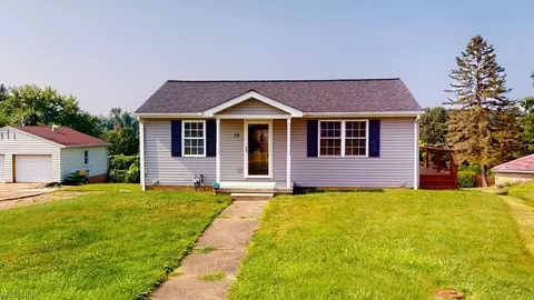 39 Hickory Ln, Wheeling, WV 26003