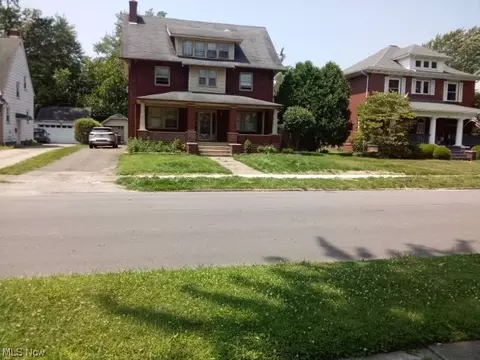 182 Woodbine Ave SE, Warren, OH 44483