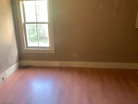 190 Beech St, Berea, OH 44017 photo 5