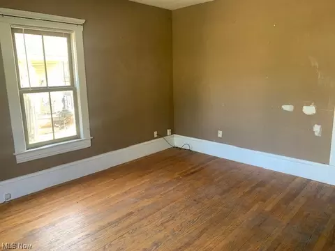 190 Beech St, Berea, OH 44017 photo 4