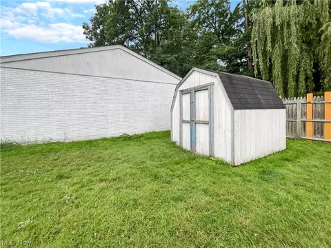 112 Brace Ave, Elyria, OH 44035 photo 27
